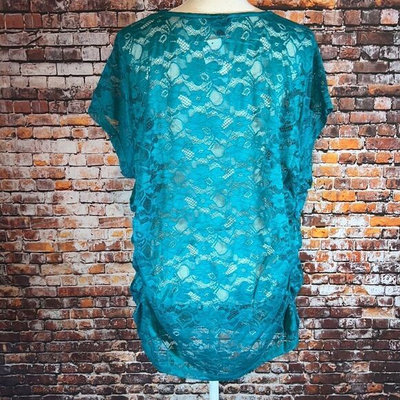 NWT Torrid Stretchy Lace Top - Picture 6 of 9